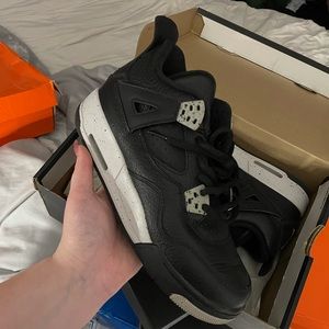 Oreo 4’s (Jordans)